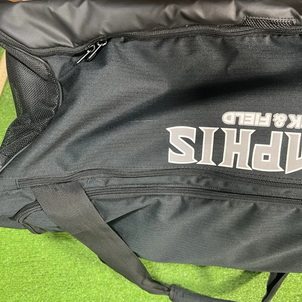 Memphis Tigers Team Issue Duffle Bag Nike Tiger Track & Field‎ Gym Bag EUC UofM